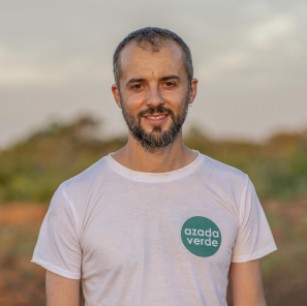 hugo-azada-verde